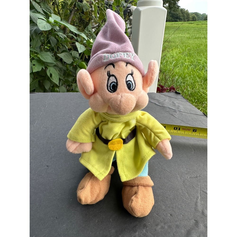 Disney Snow White Dopey Plush Stuffed Animal 10 Inch Purple Hat Green Tunic
